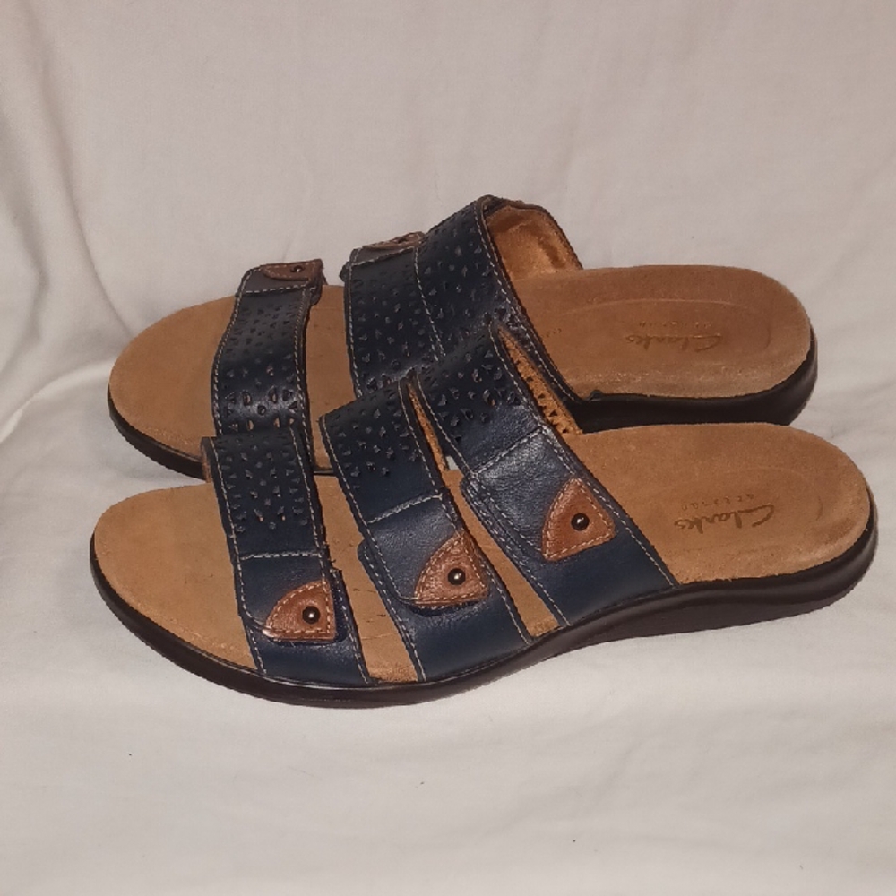 Clarks Kitly Walk Navy Leather Sandals